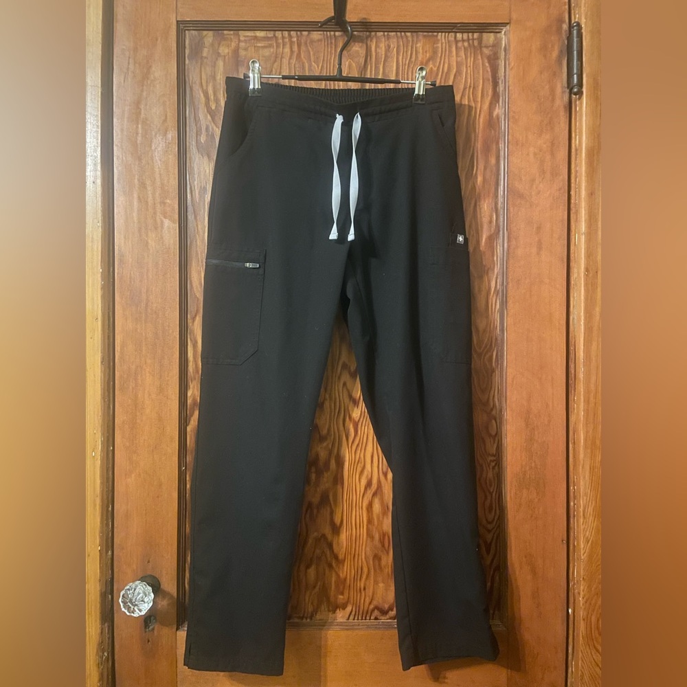 FIGS Yola Scrub Pants in Black Size Small Petite